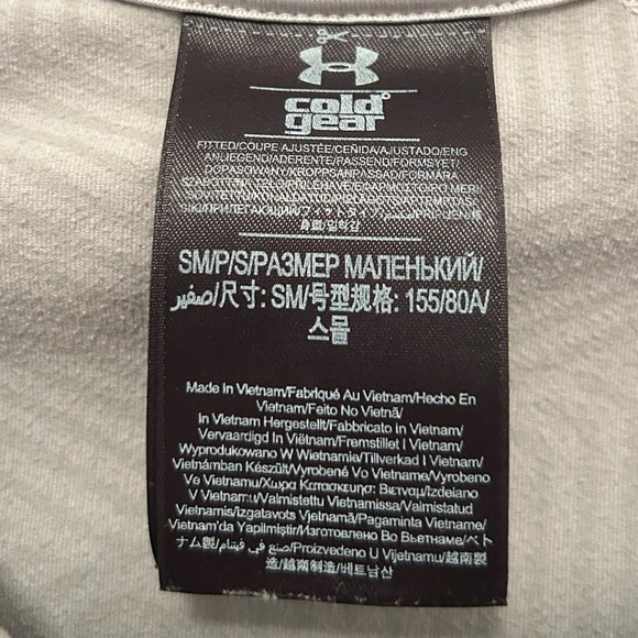 Under armour grey quarter zip compression - Picture 3 of 3